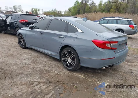 2021 Honda Accord Touring z USA, uszkodzony, nr VIN 1HGCV2F96MA002773